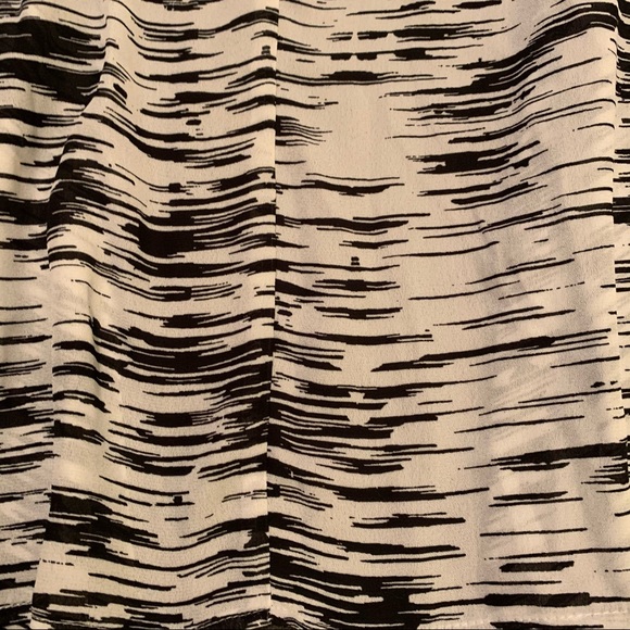 Lane Bryant flowing open blouse w/dolman sleeves - Picture 3 of 5